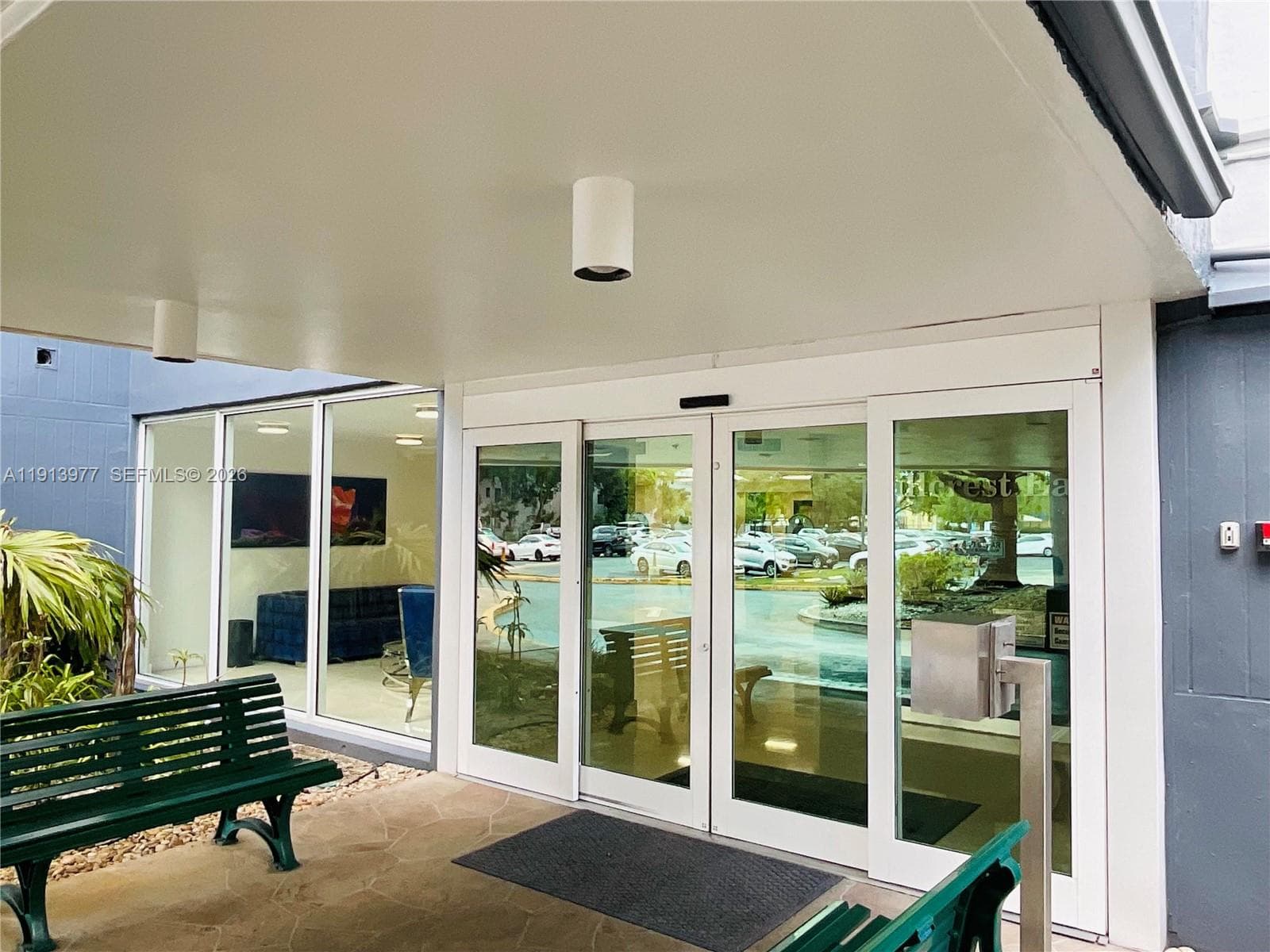 HILLCREST EAST 20 · #704 in Hollywood - Photo 3