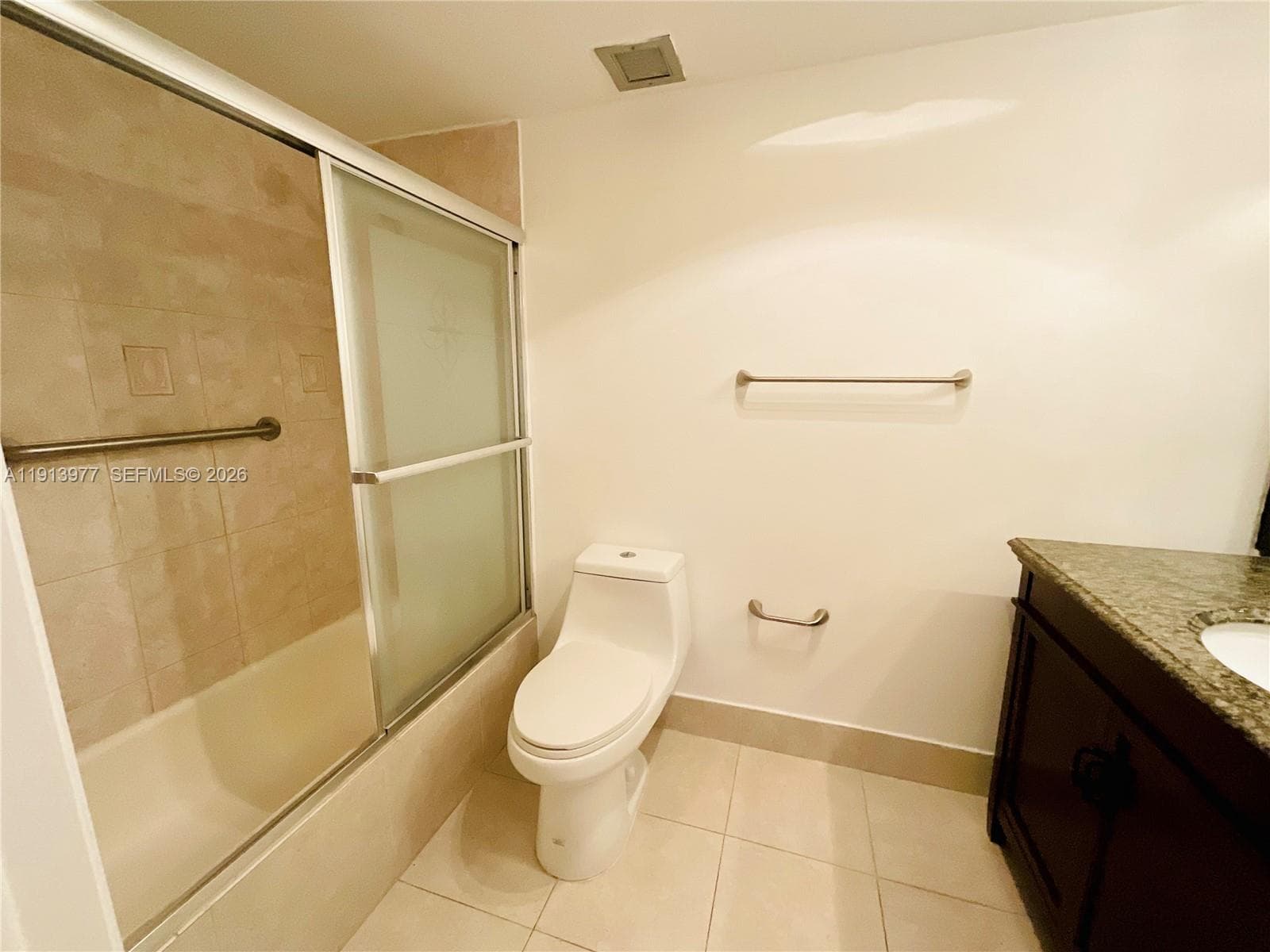 HILLCREST EAST 20 · #704 in Hollywood - Photo 25