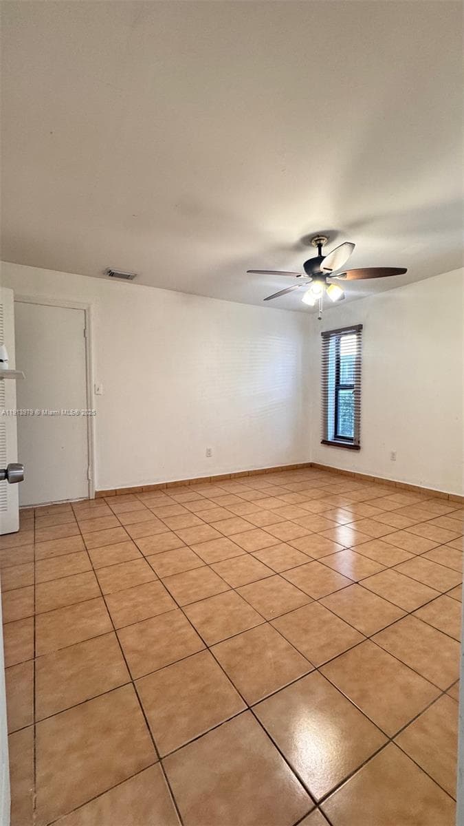 11570 SW 5th St photo 13