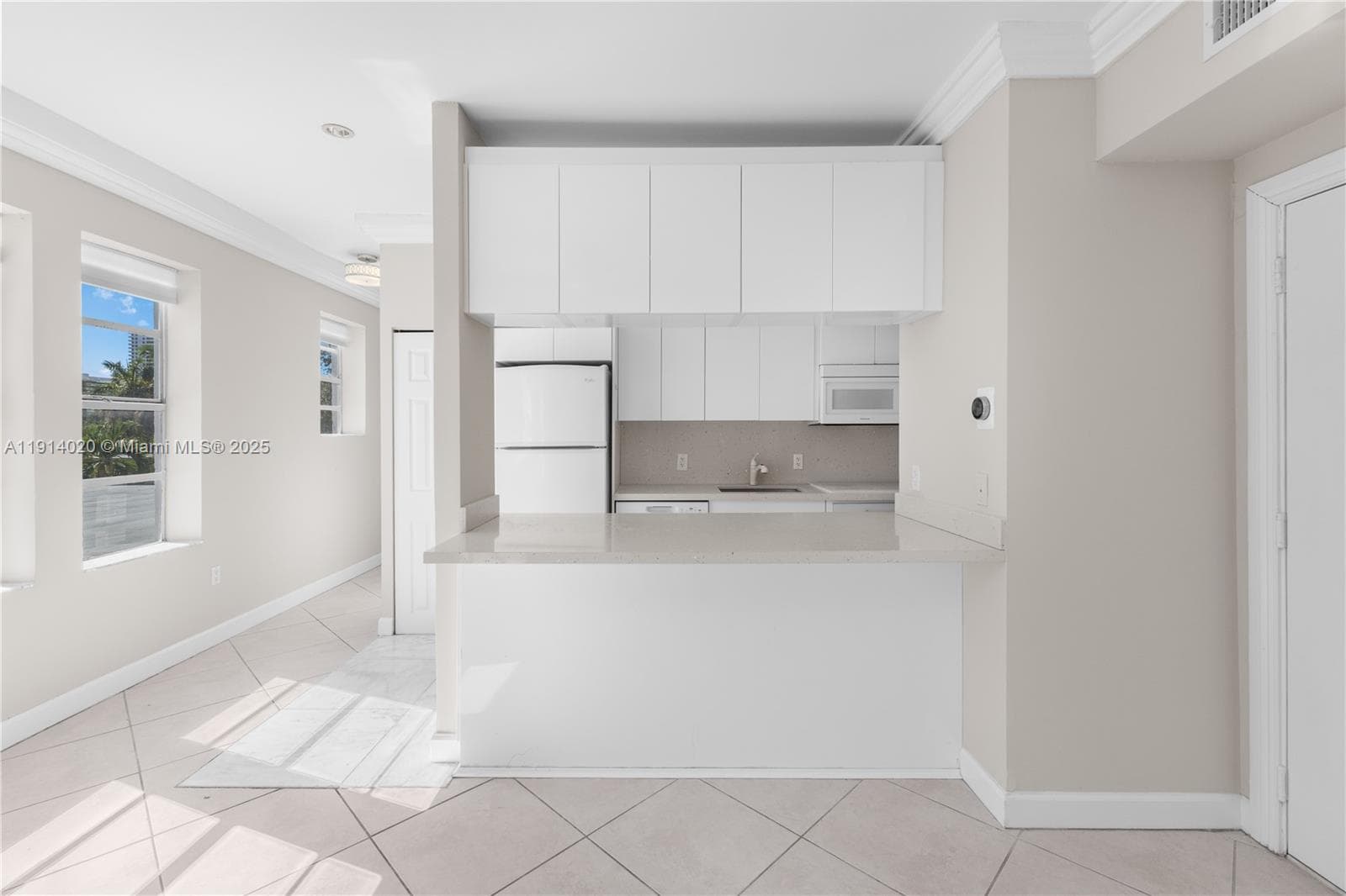 LINCOLN VIEW CONDO · #303 in Miami Beach - Photo 5