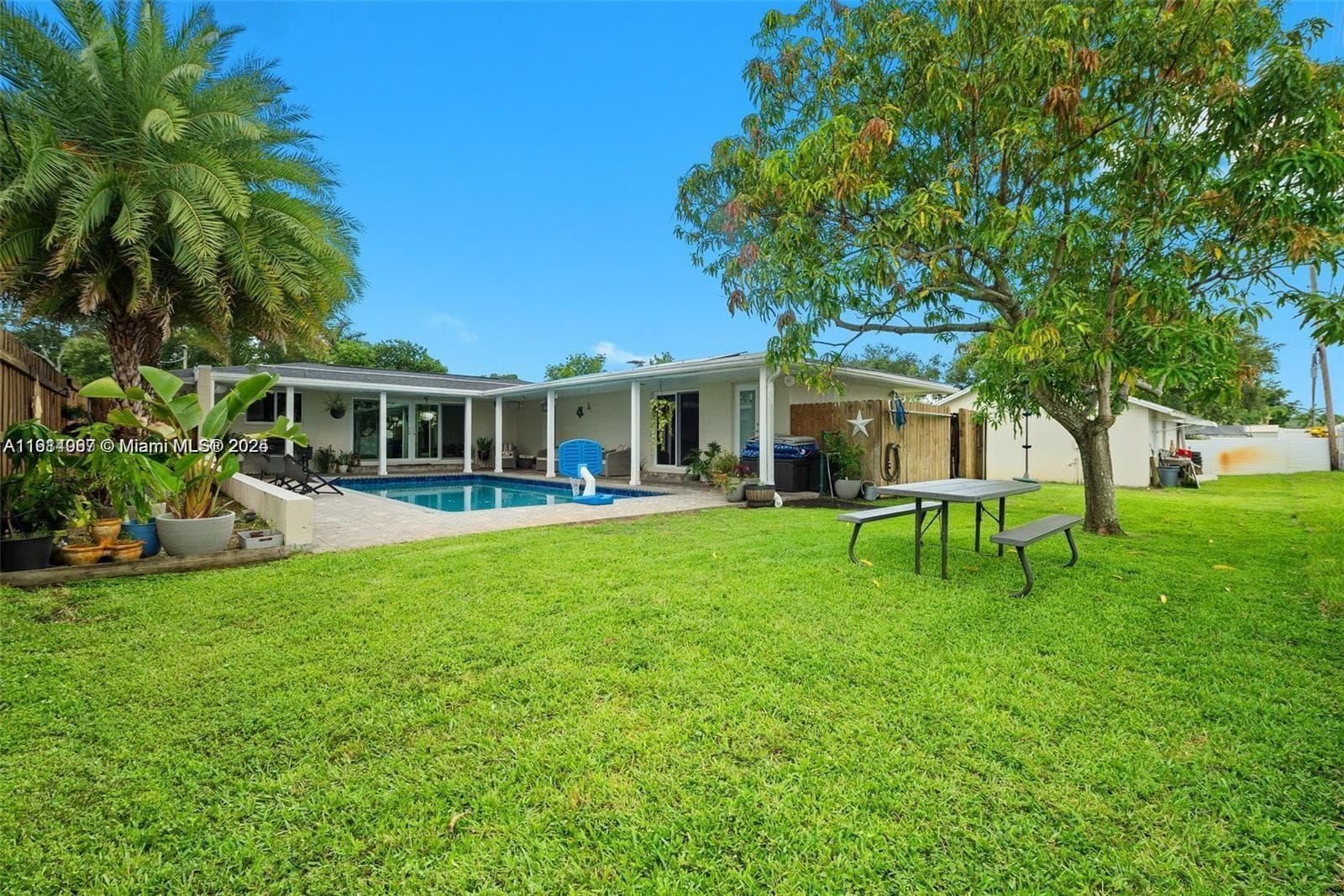 5021 SW 29th Ter photo 20
