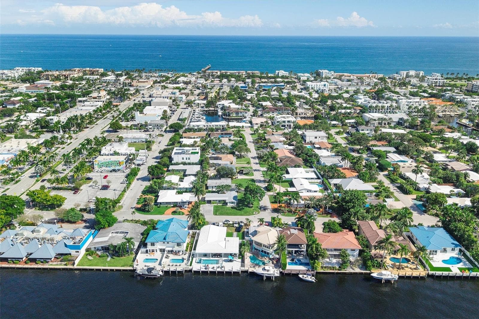 277 Miramar Ave photo 13