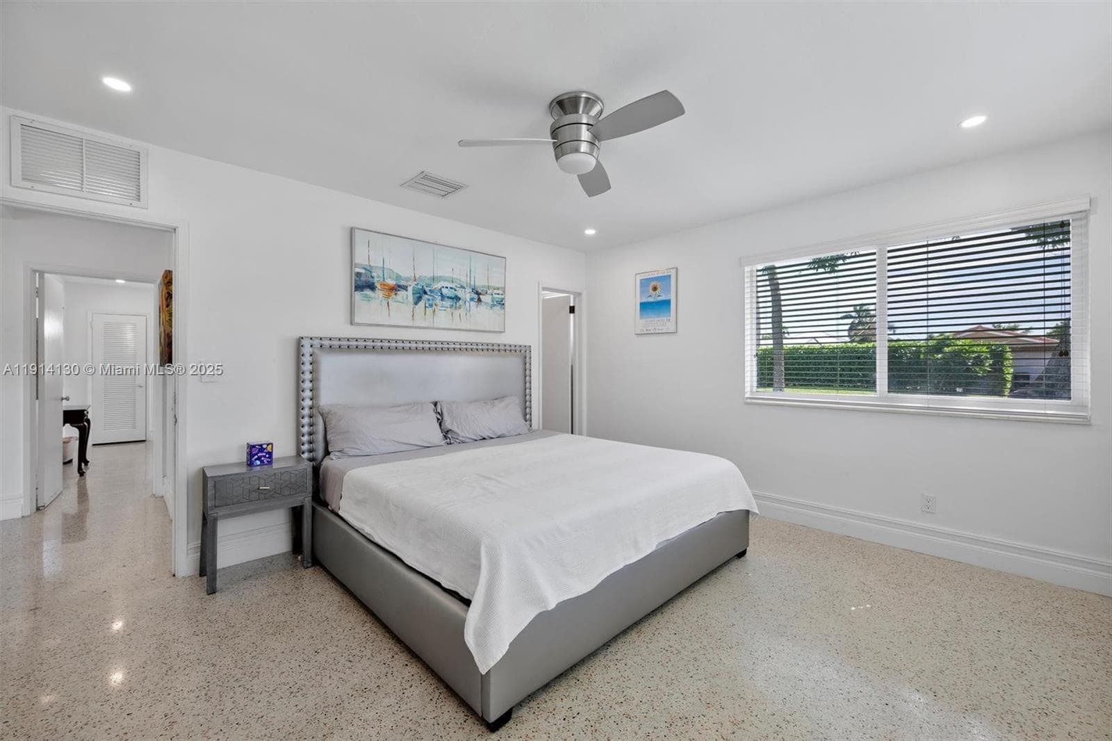 277 Miramar Ave photo 9