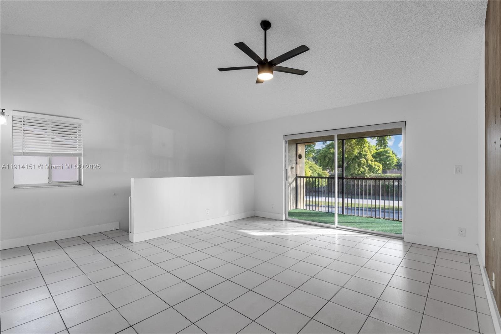 OAKLAND FOREST CLUB CONDO · #203 in Oakland Park - Photo 13