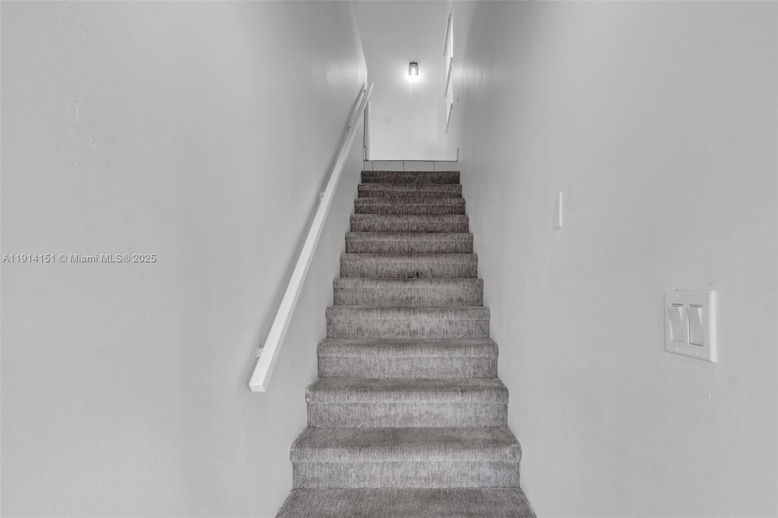 OAKLAND FOREST CLUB CONDO · #203 in Oakland Park - Photo 11