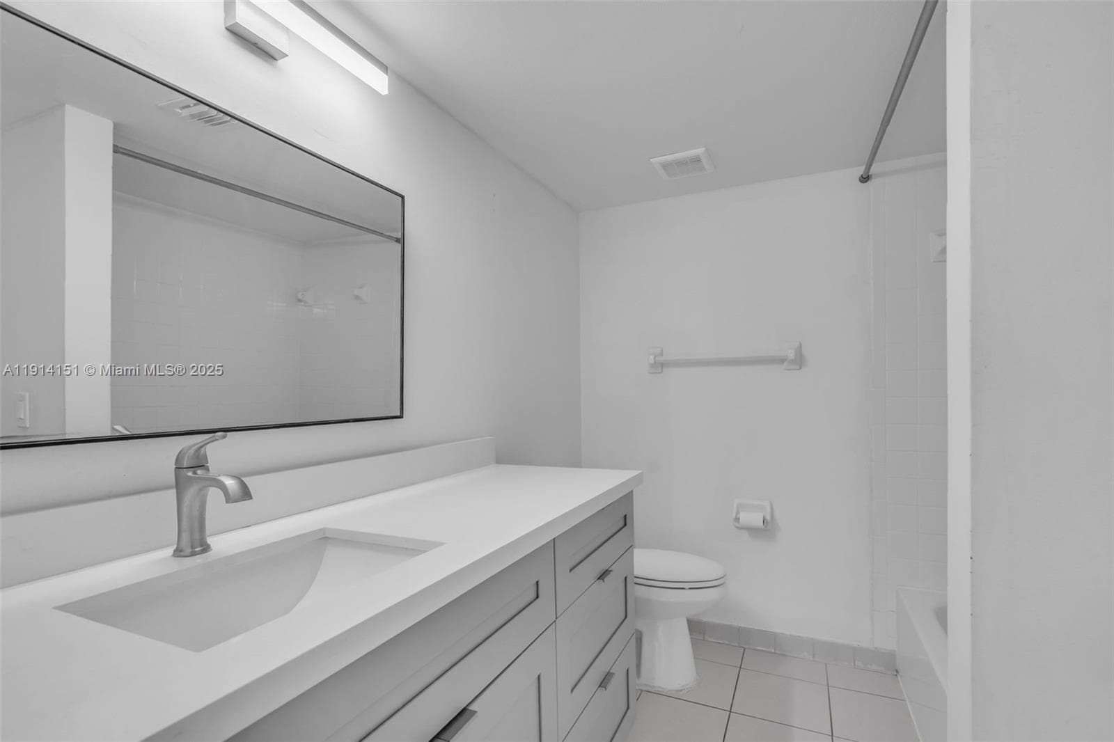 OAKLAND FOREST CLUB CONDO · #203 in Oakland Park - Photo 19