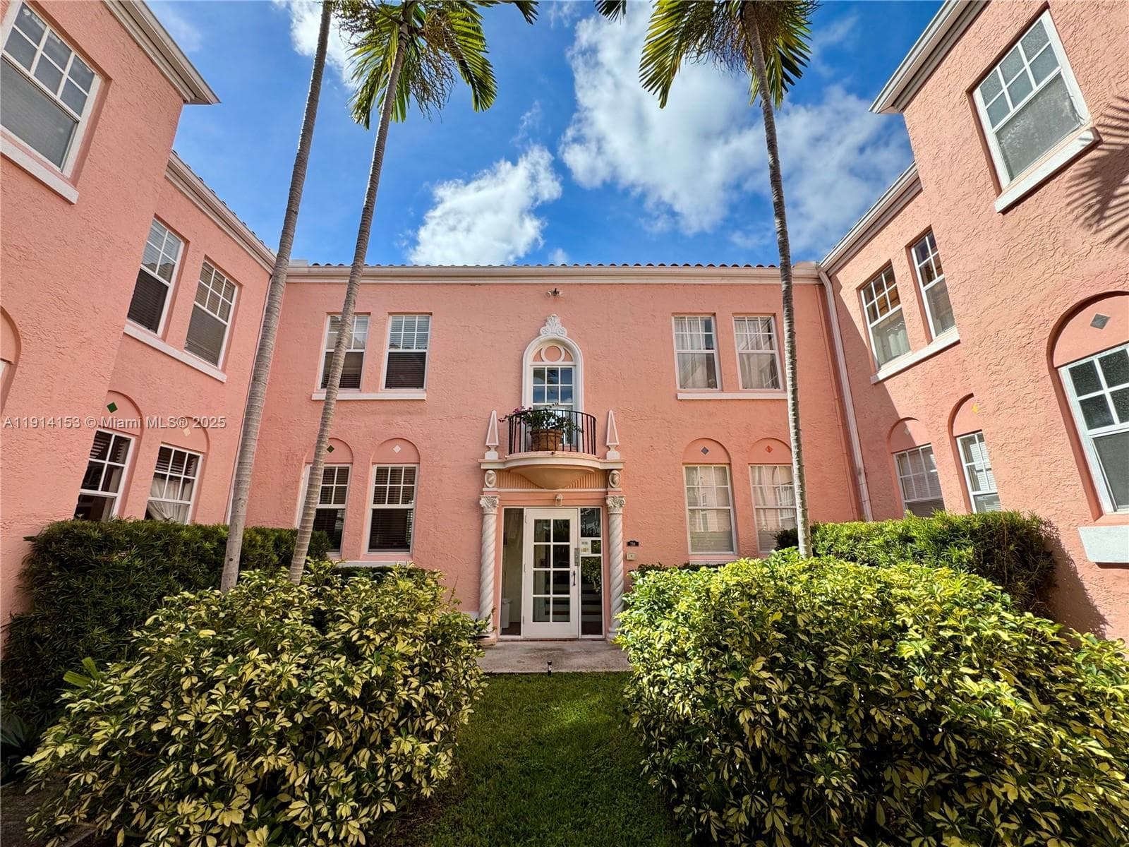 PALM GARDEN CONDO · #9 in Miami Beach - Photo 21