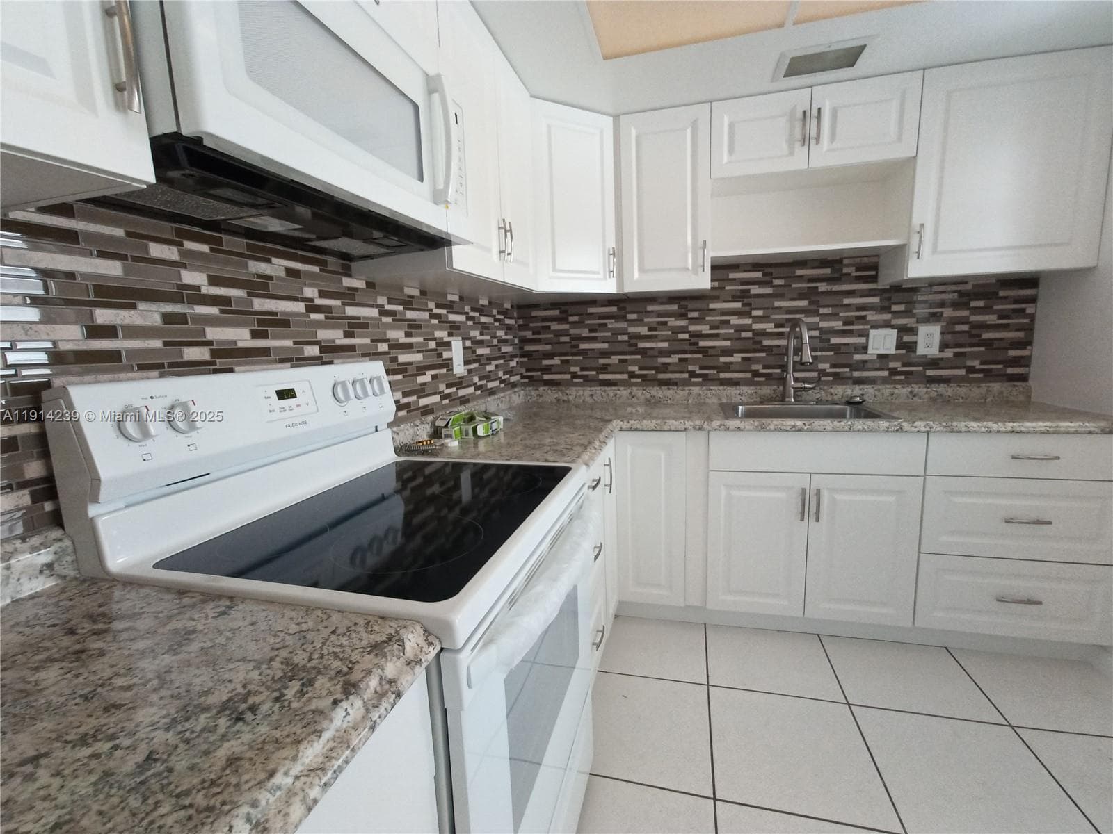 CRYSTAL COVE CONDO · #2B in Hallandale Beach - Photo 3
