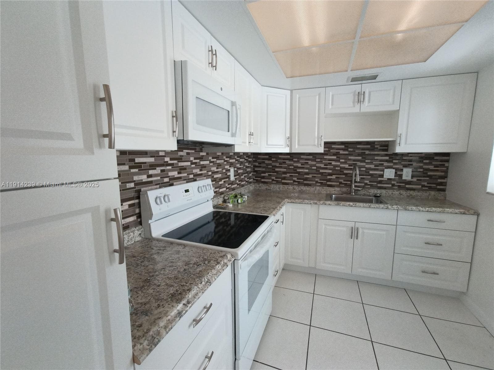 CRYSTAL COVE CONDO · #2B in Hallandale Beach - Photo 5
