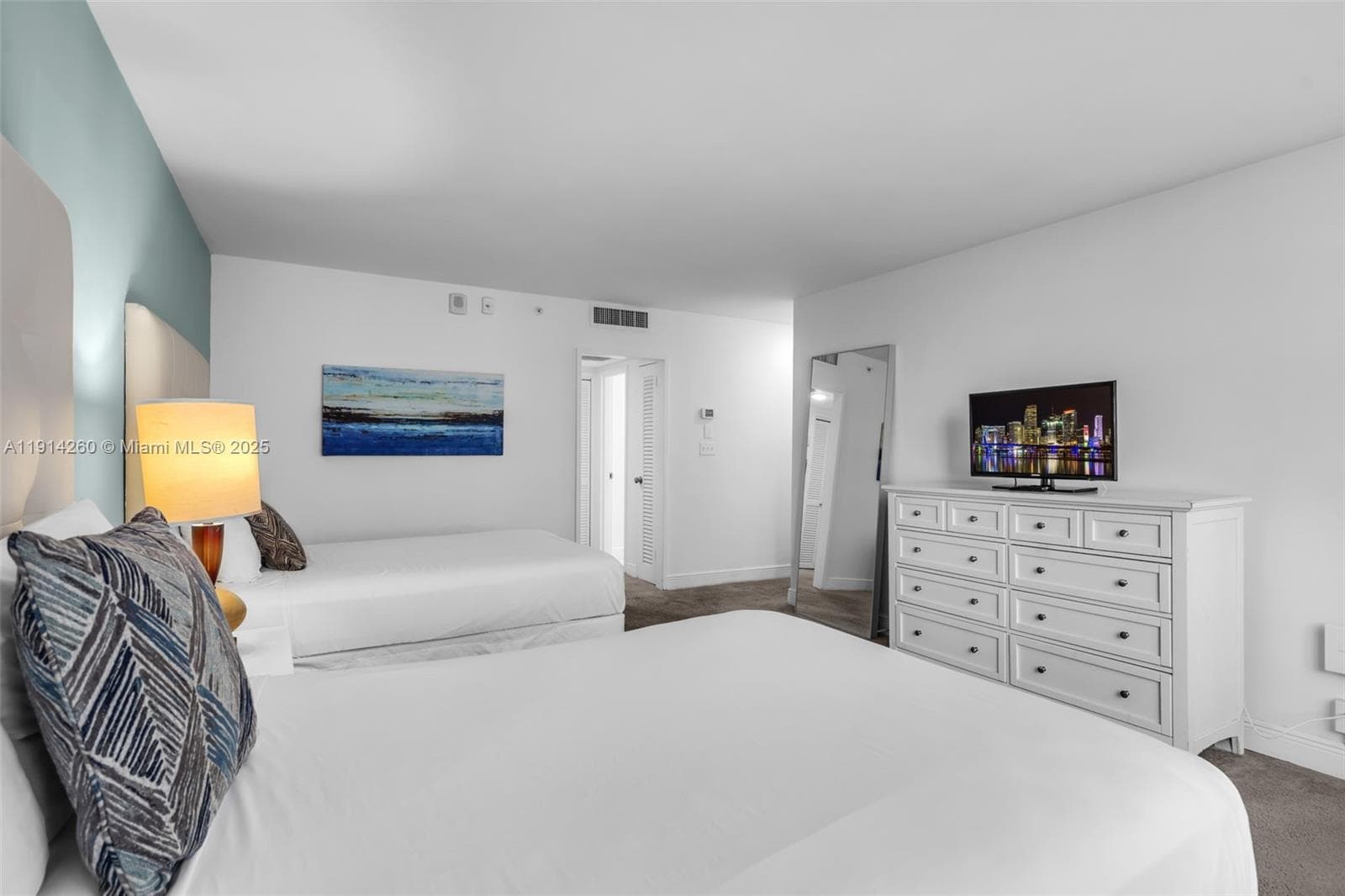 AMD PL OF FIRST OCEAN FRO · #12B in Miami Beach - Photo 8