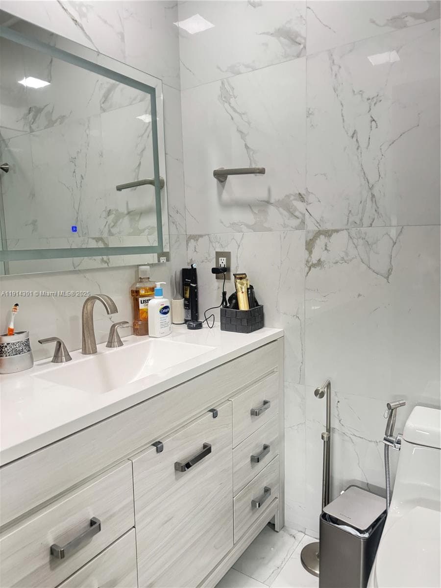 3807 Hayes St #0 photo 17