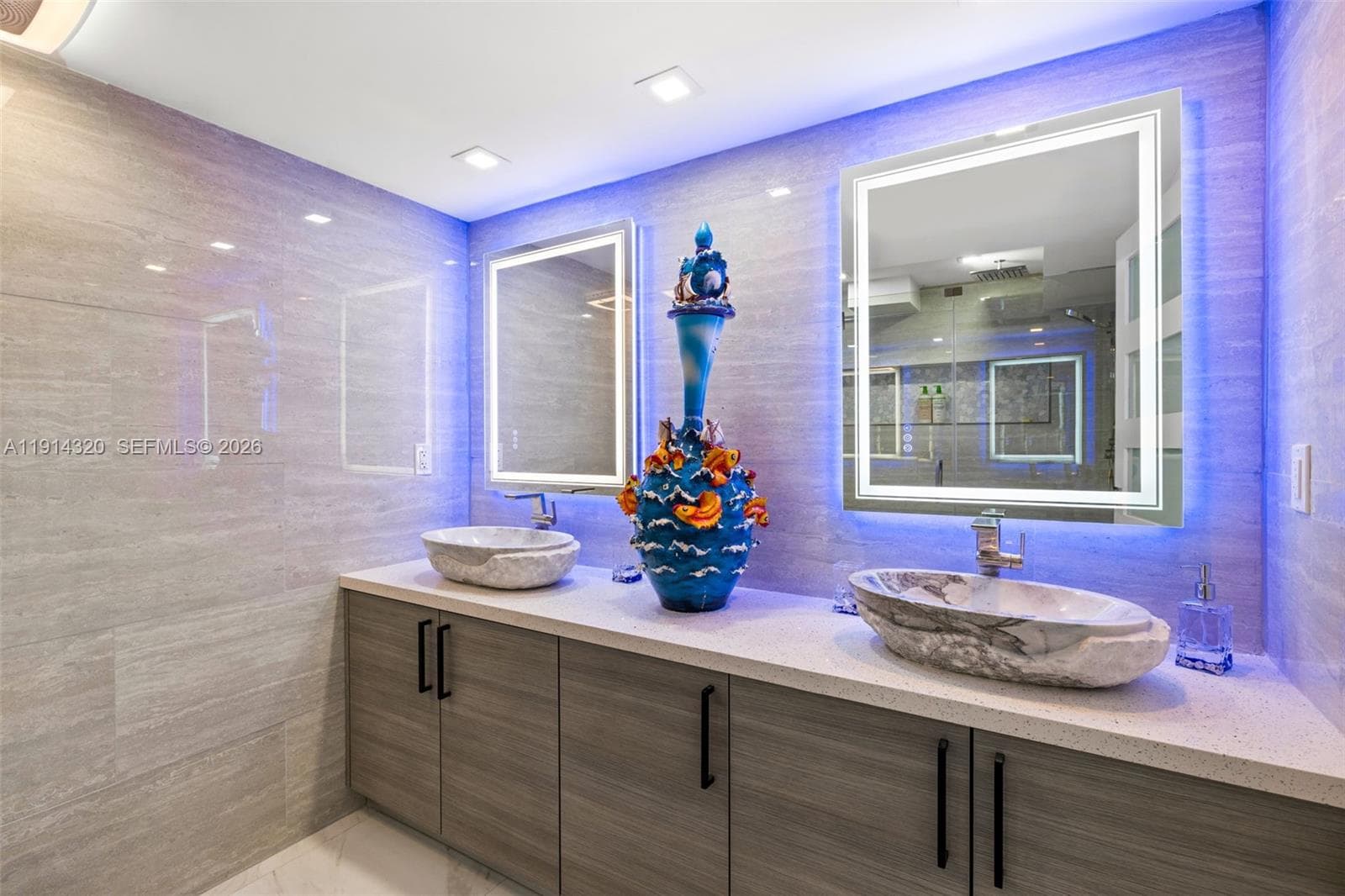 PARKER DORADO CONDO · #1408 in Hallandale Beach - Photo 29
