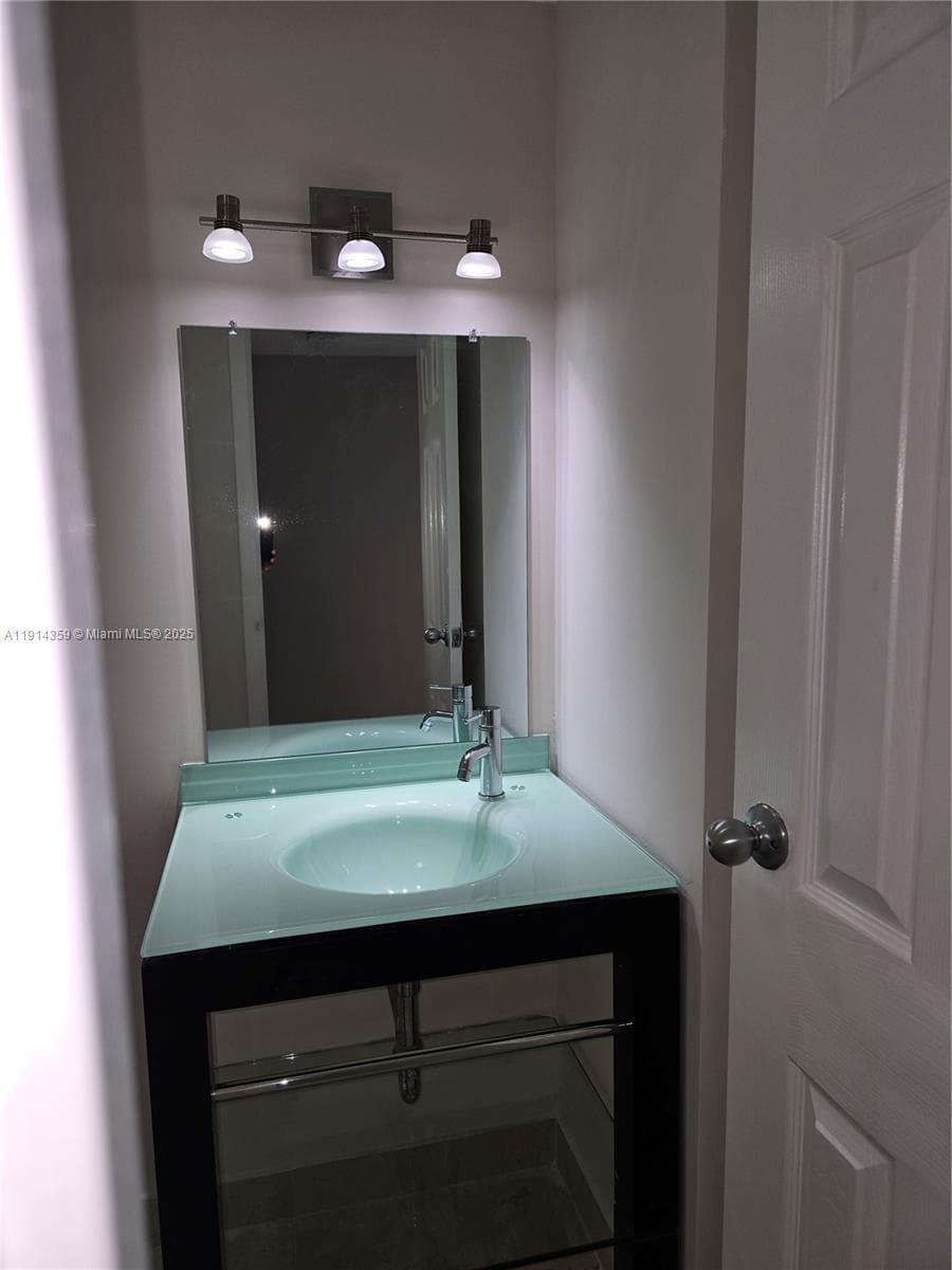 ARLEN HOUSE EAST CONDO · #1420 in Sunny Isles Beach - Photo 18