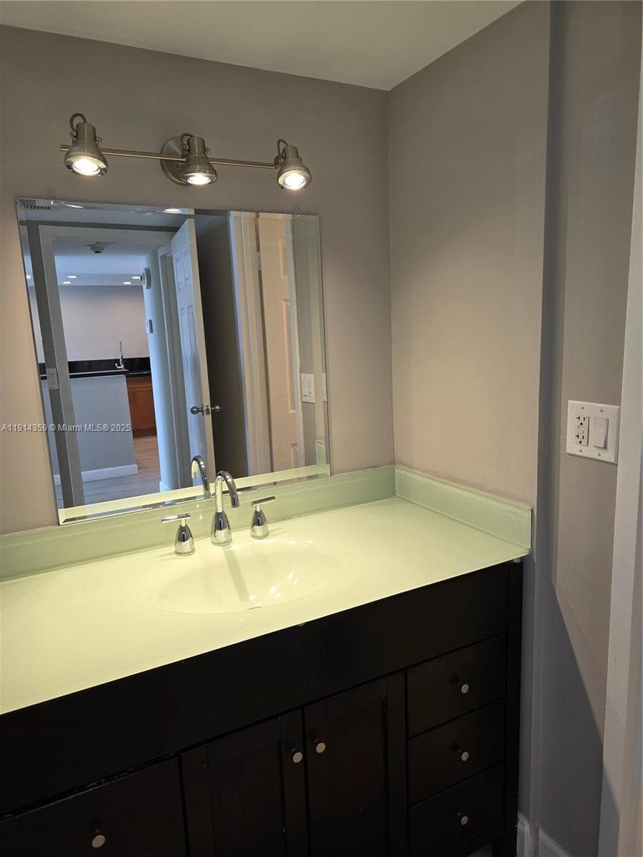 ARLEN HOUSE EAST CONDO · #1420 in Sunny Isles Beach - Photo 21