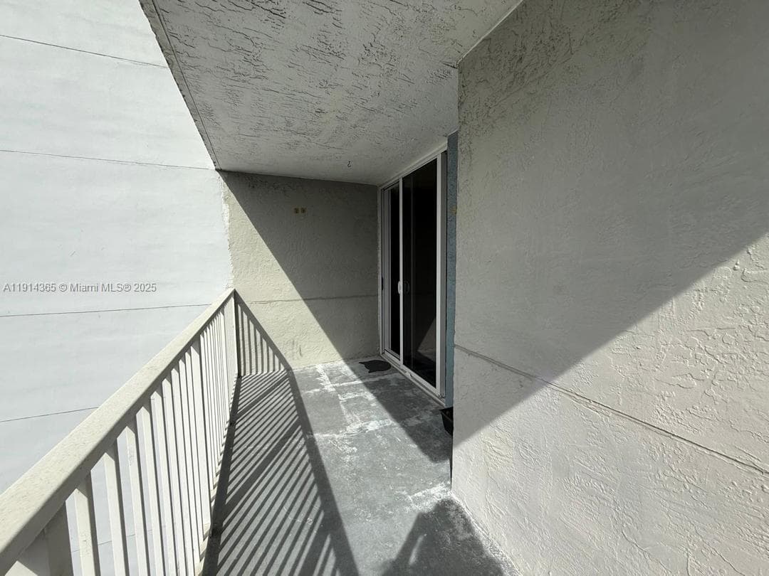 MADISON DOWNTOWN CONDO · #W-2105 in Miami - Photo 12