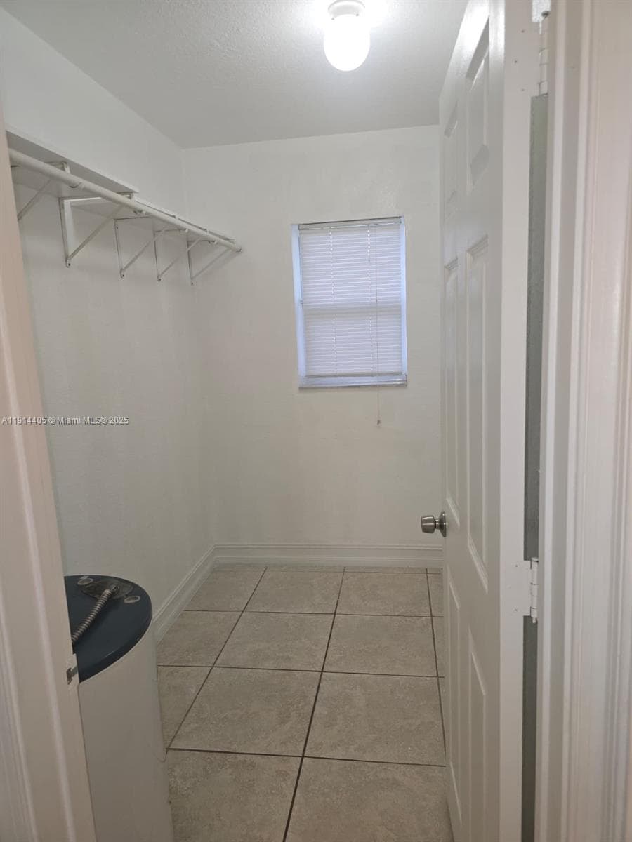 ¤OAKLAND POINTE CONDO · #Apt 2 in Hollywood - Photo 2