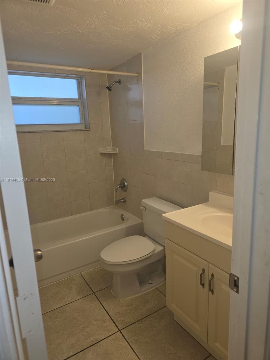 ¤OAKLAND POINTE CONDO · #Apt 2 in Hollywood - Photo 7