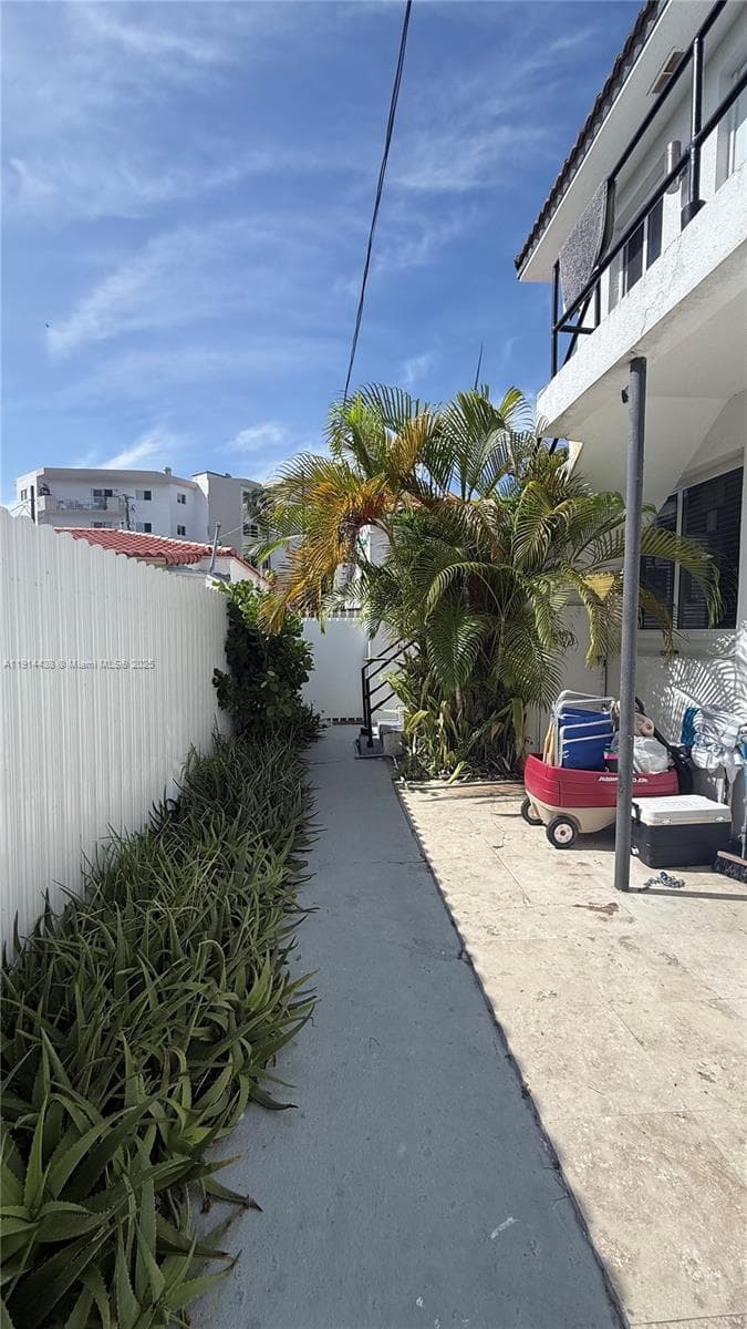 ALTOS DEL MAR NO 3 · #B in Miami Beach - Photo 24
