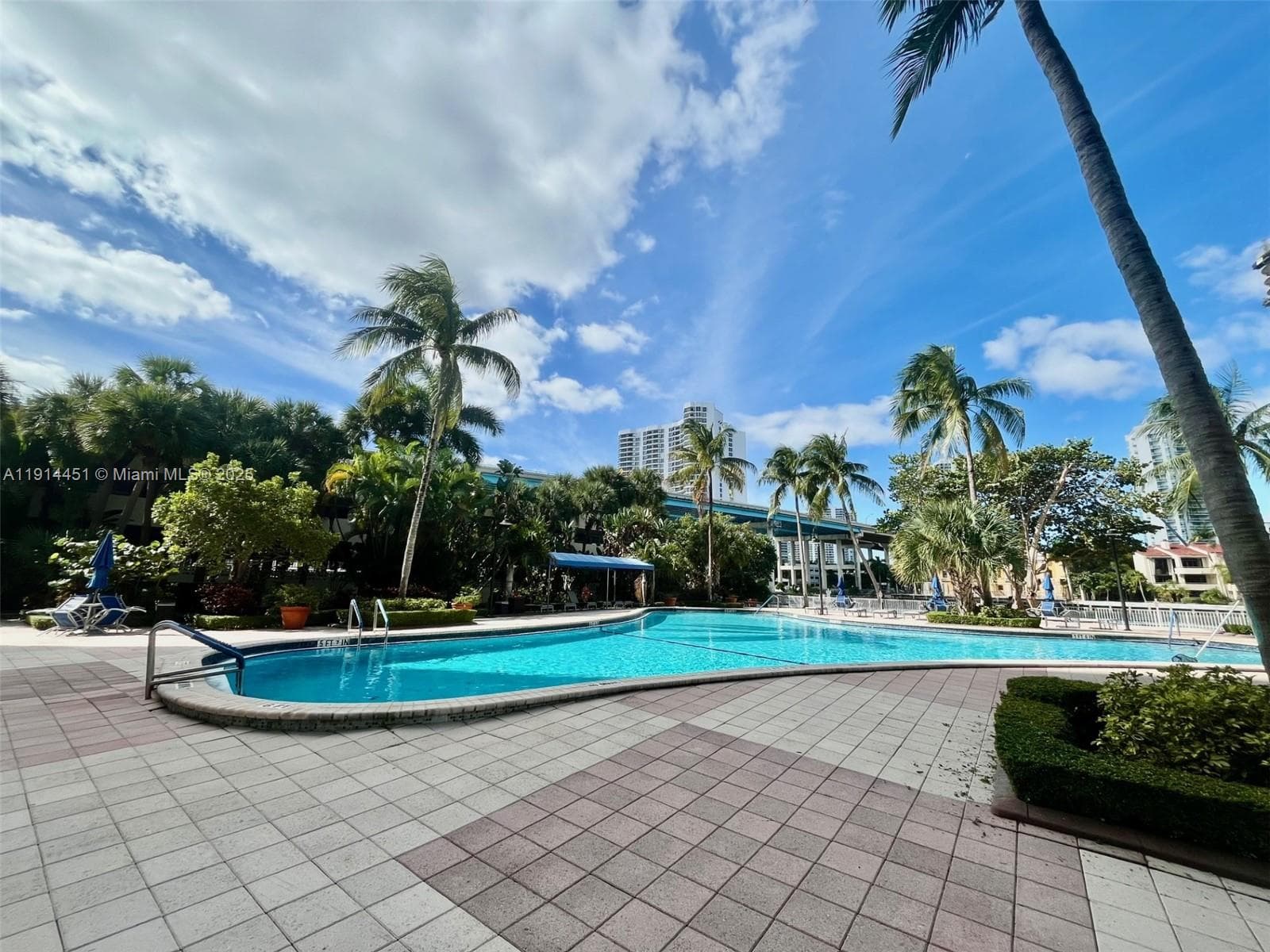 OCEANVIEW BUILDING A COND · #225 in Sunny Isles Beach - Photo 18