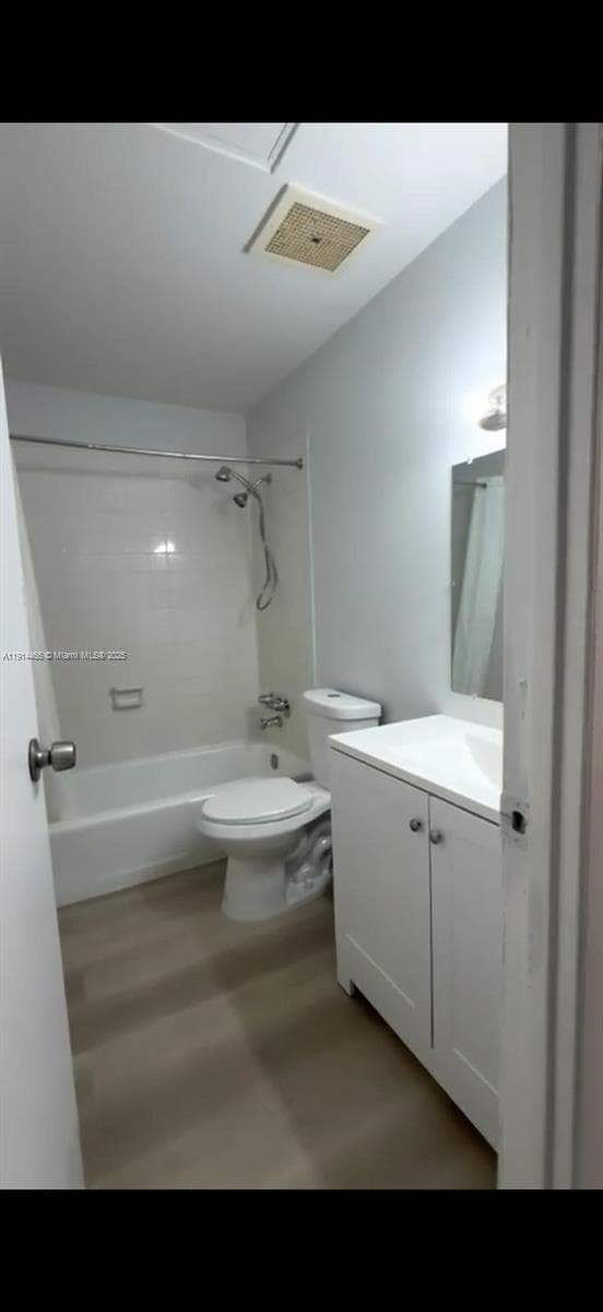 VENETIAN GARDENS AT COUNT · #T-205 in Hialeah - Photo 4