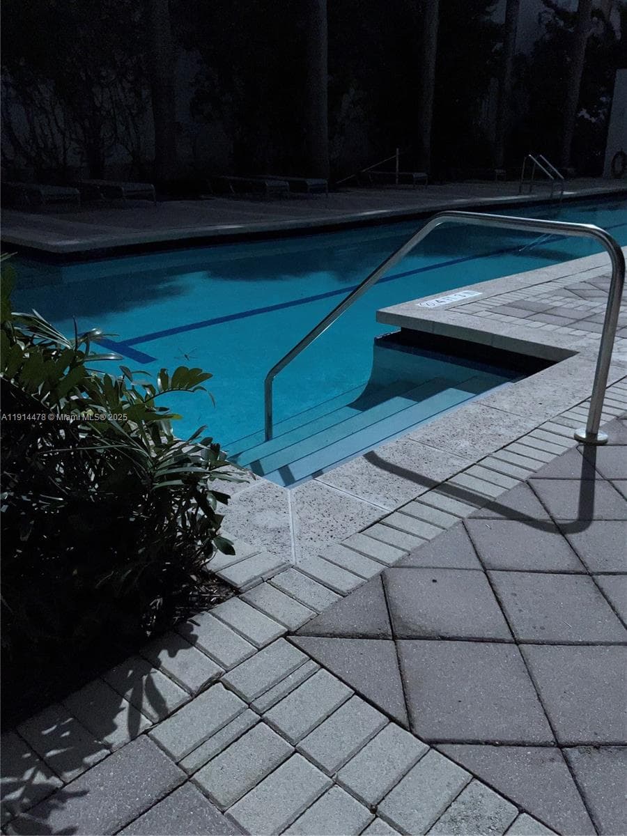 Loft Downtown II · #1911 in Miami - Photo 12