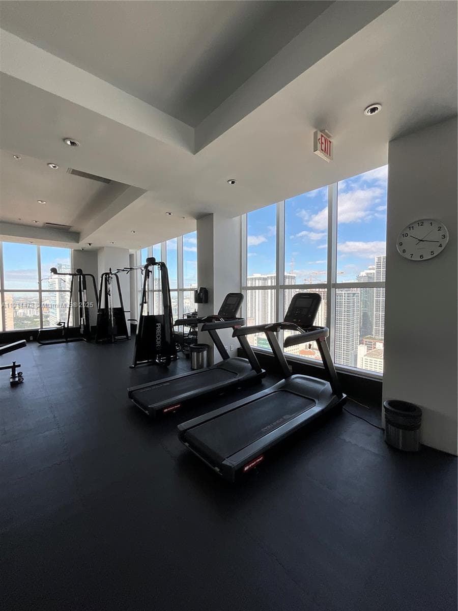 Loft Downtown II · #1911 in Miami - Photo 15