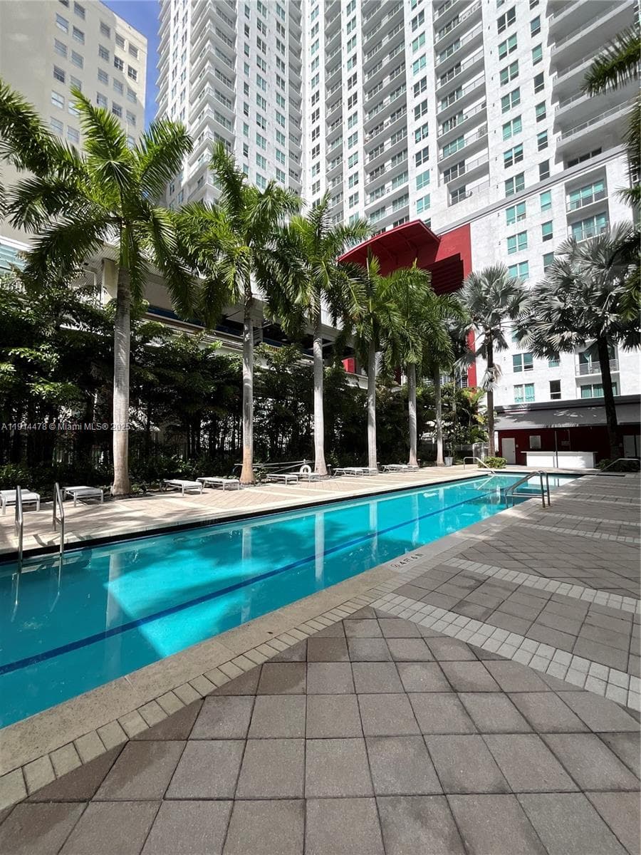 Loft Downtown II · #1911 in Miami - Photo 11