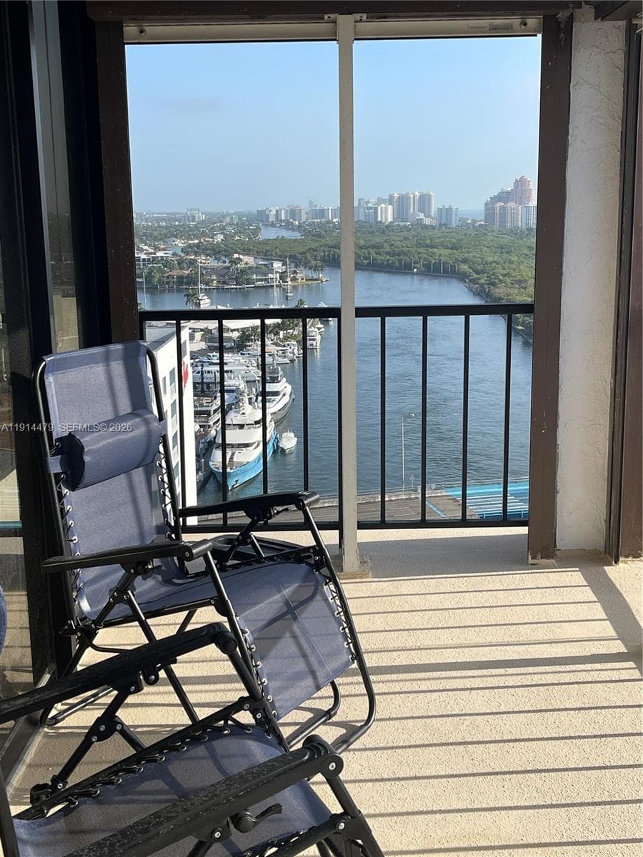 Corinthian · #21A in Fort Lauderdale - Photo 17