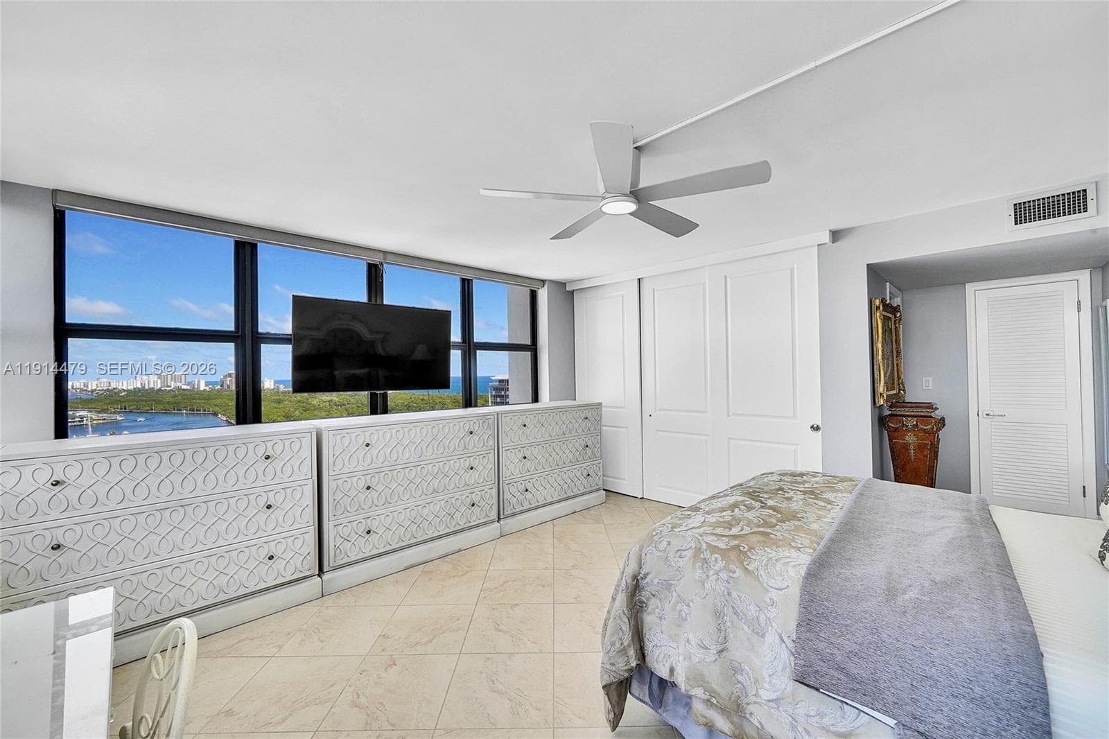 Corinthian · #21A in Fort Lauderdale - Photo 20