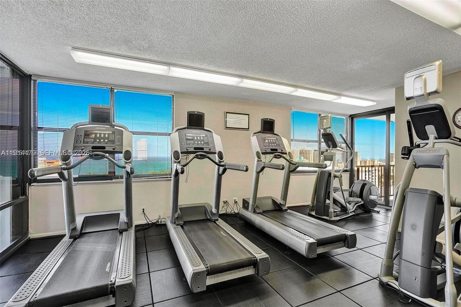 Corinthian · #21A in Fort Lauderdale - Photo 33