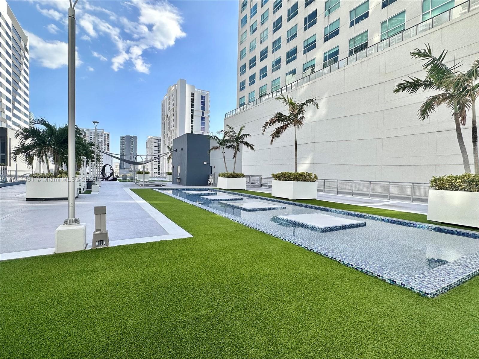 NEO VERTIKA CONDO · #1513 in Miami - Photo 24