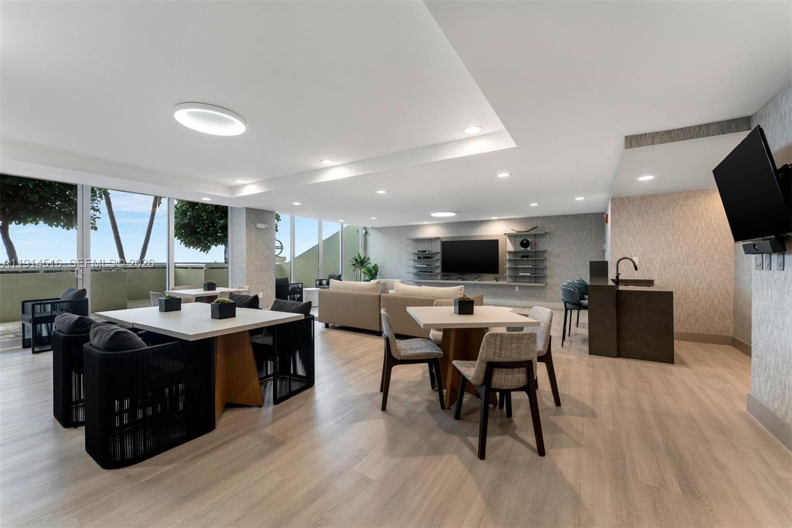 CAPOBELLA CONDO · #PH-1 in Miami Beach - Photo 57