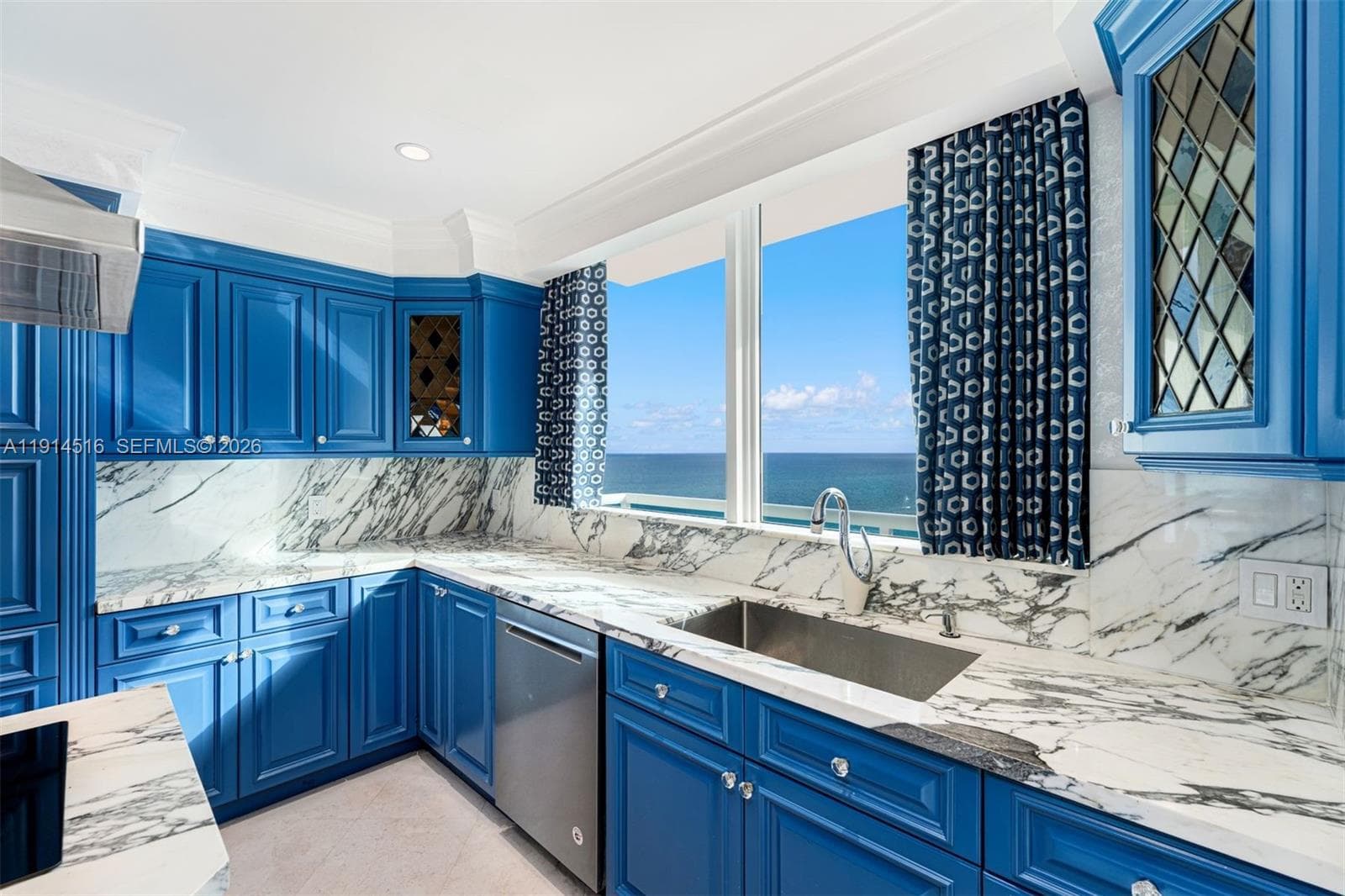 CAPOBELLA CONDO · #PH-1 in Miami Beach - Photo 11