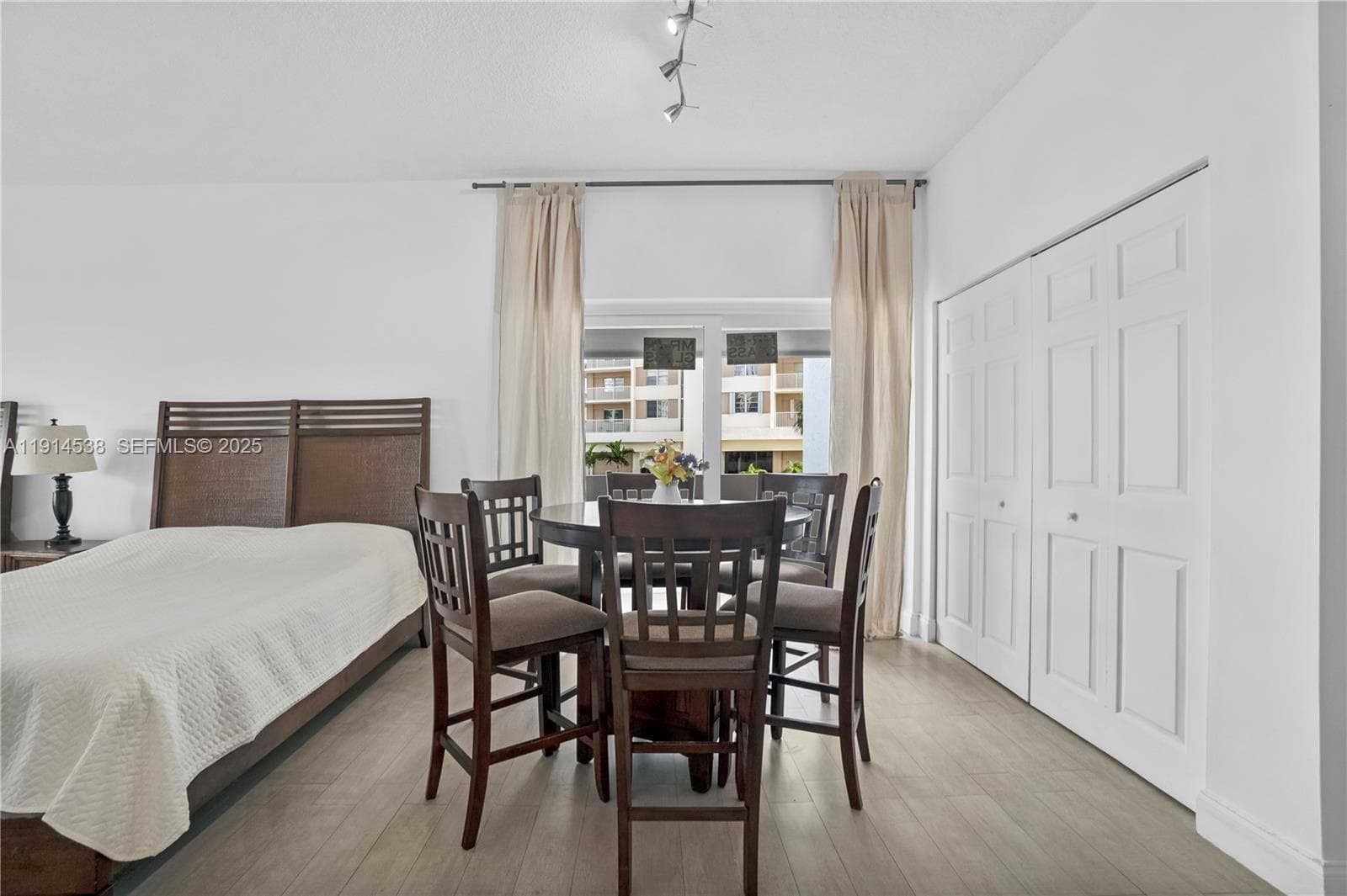 Arlen House West · #125 in Sunny Isles Beach - Photo 6