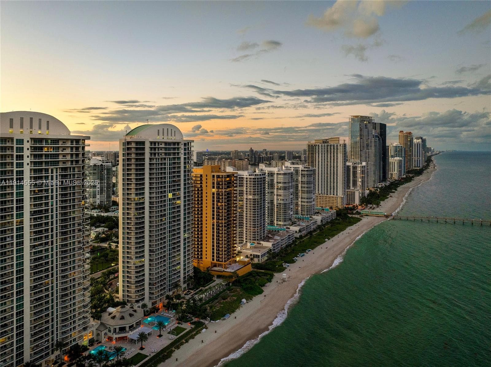 SAYAN CONDO · #UPH1 in Sunny Isles Beach - Photo 42