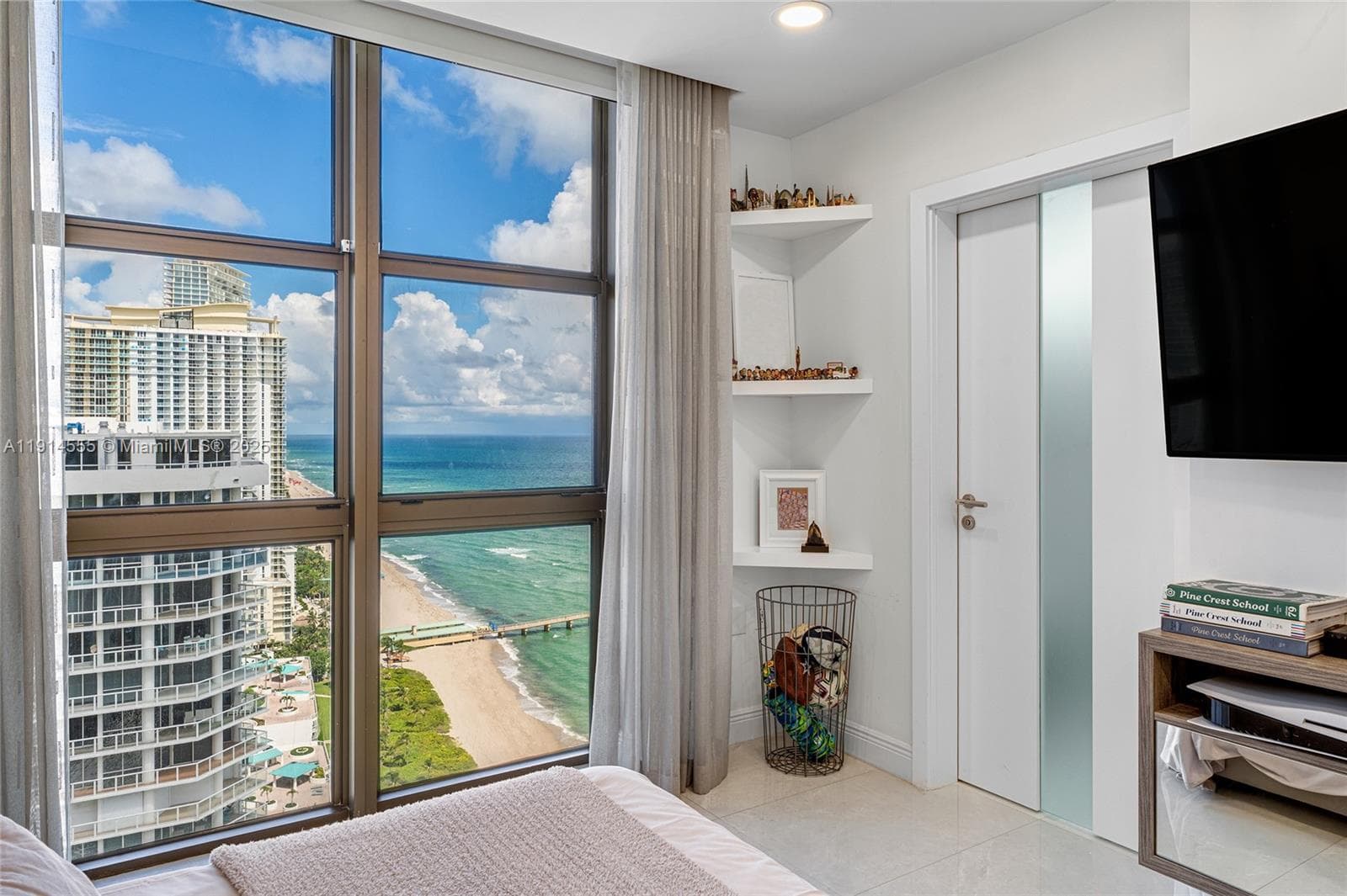 SAYAN CONDO · #UPH1 in Sunny Isles Beach - Photo 34