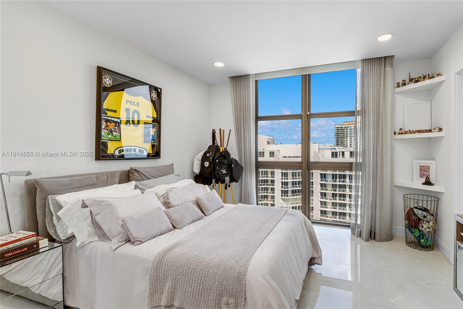 SAYAN CONDO · #UPH1 in Sunny Isles Beach - Photo 33