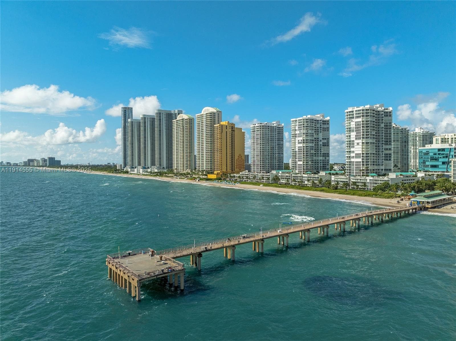 SAYAN CONDO · #UPH1 in Sunny Isles Beach - Photo 51