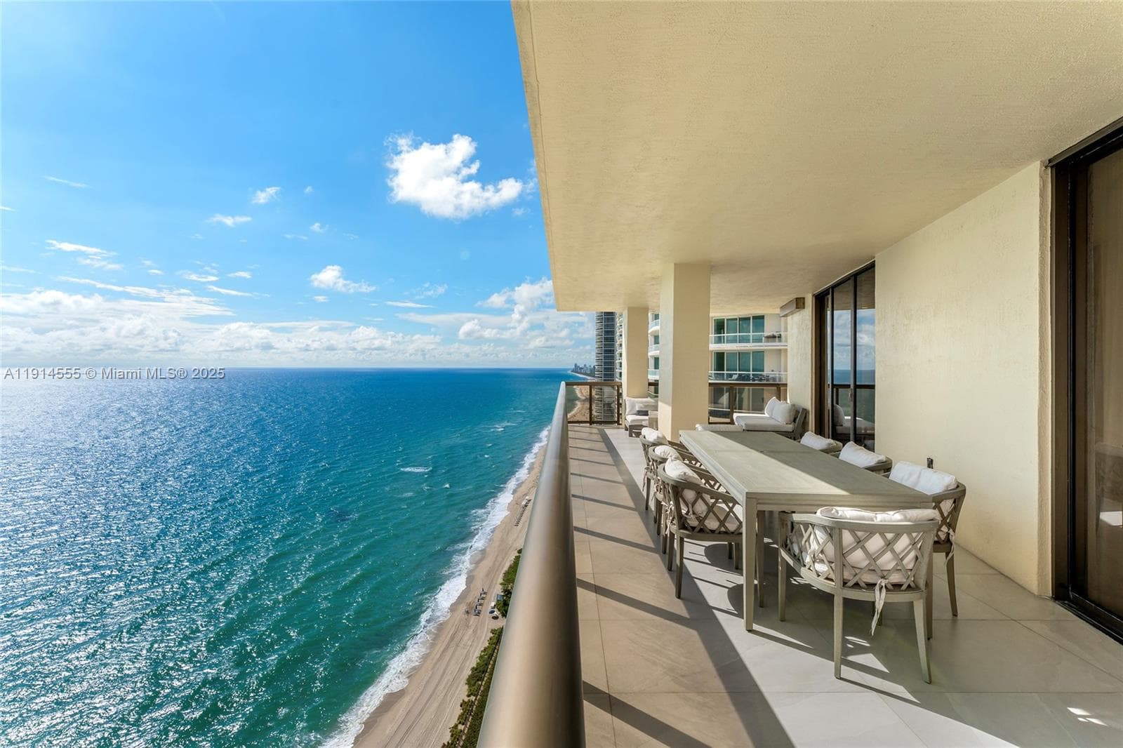 SAYAN CONDO · #UPH1 in Sunny Isles Beach - Photo 4