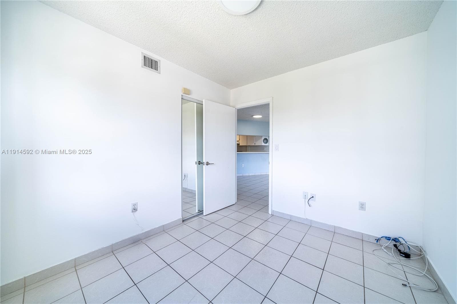 LAKE BEACH CLUB CONDO · #308 in Miami Beach - Photo 9