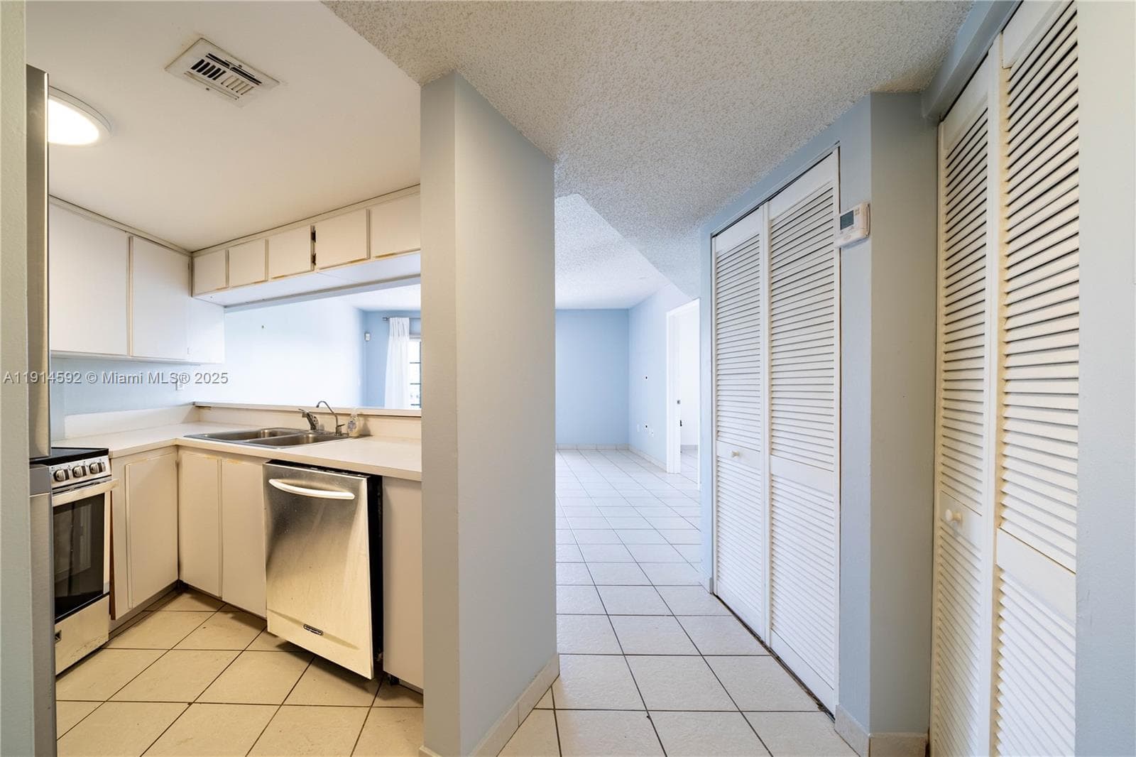 LAKE BEACH CLUB CONDO · #308 in Miami Beach - Photo 24
