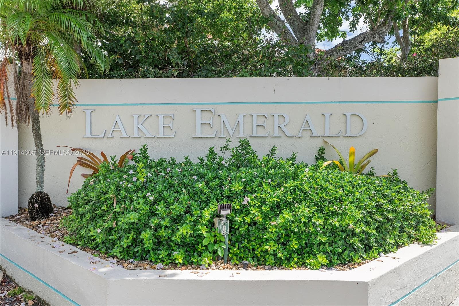 Lake Emerald · #216 in Oakland Park - Photo 40