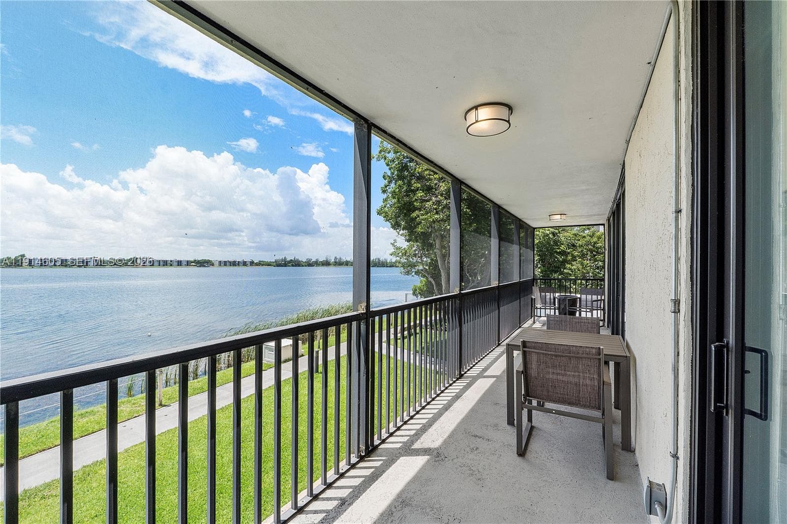 Lake Emerald · #216 in Oakland Park - Photo 29
