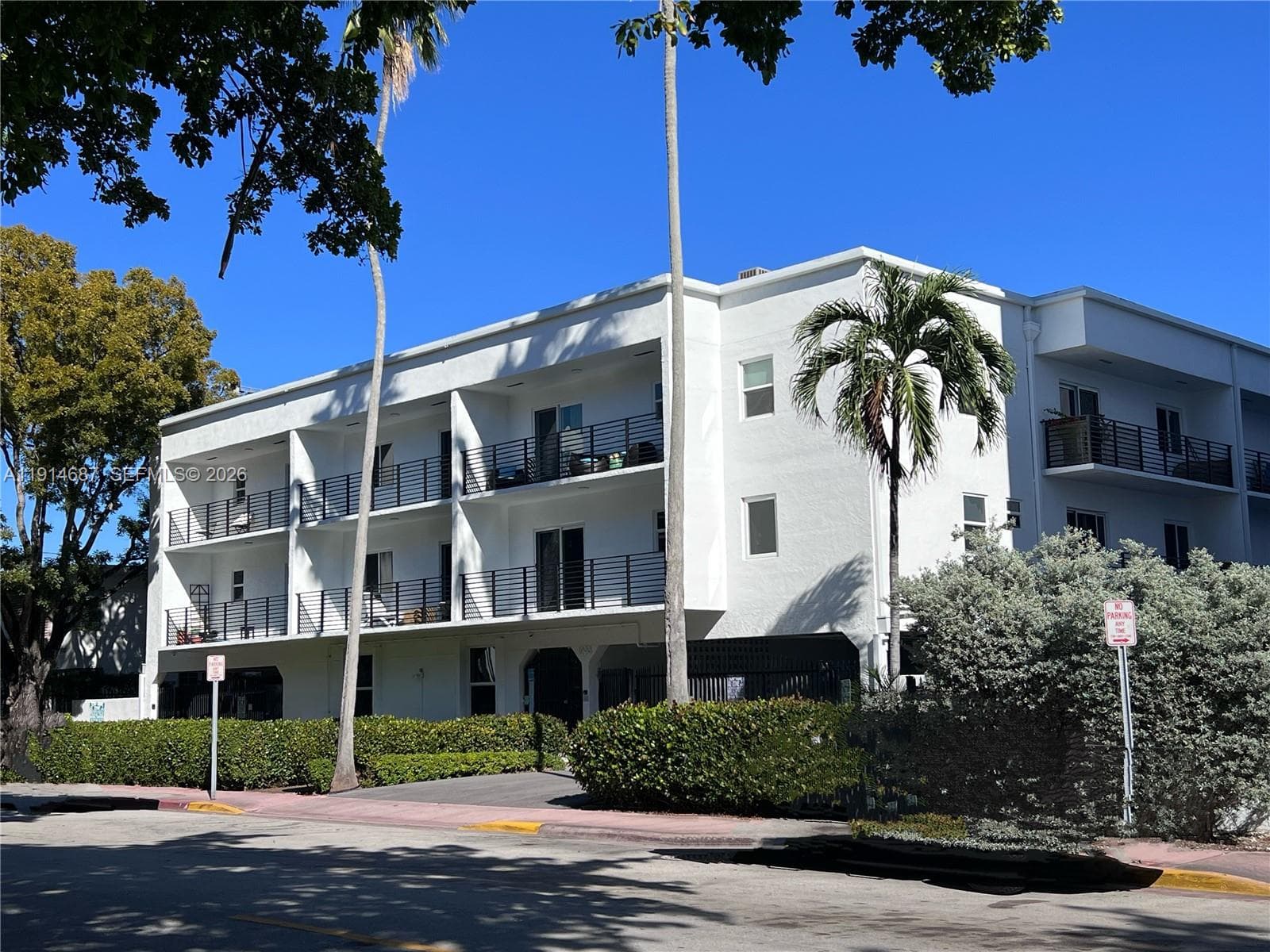 Lenox Plaza · #202 in Miami Beach - Photo 1