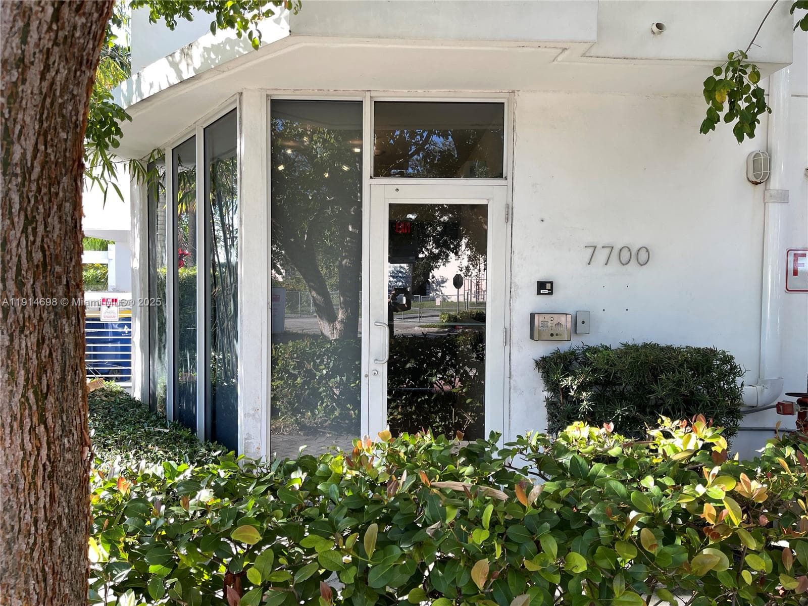TATUM WATERWAY SUB · #301 in Miami Beach - Photo 15