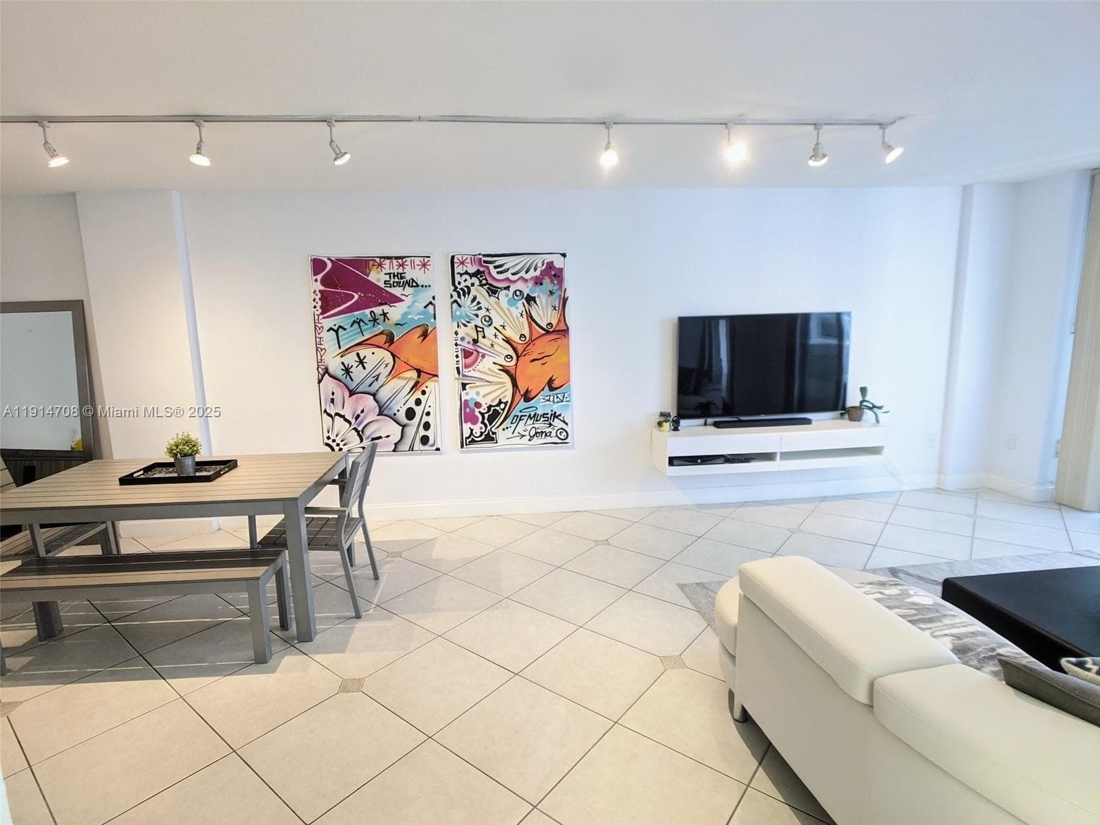 SOUTH BAY CLUB CONDO · #938 in Miami Beach - Photo 3