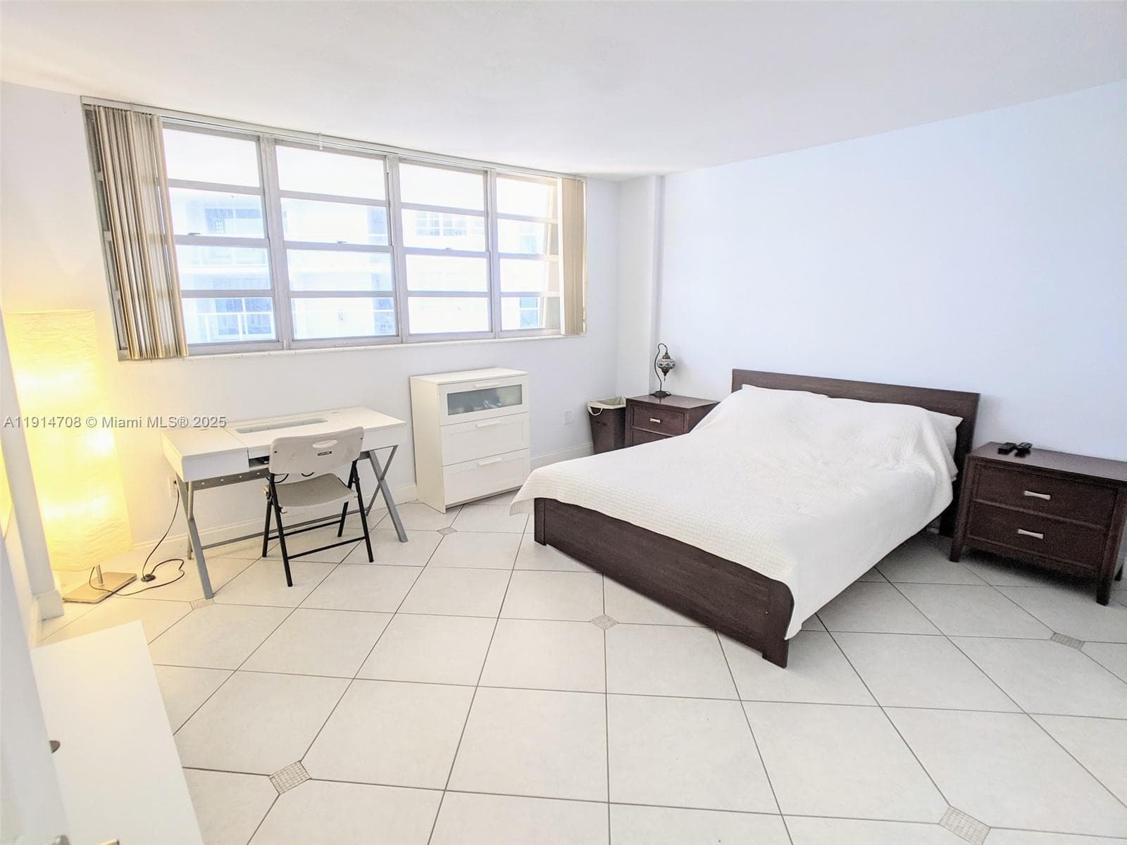 SOUTH BAY CLUB CONDO · #938 in Miami Beach - Photo 10