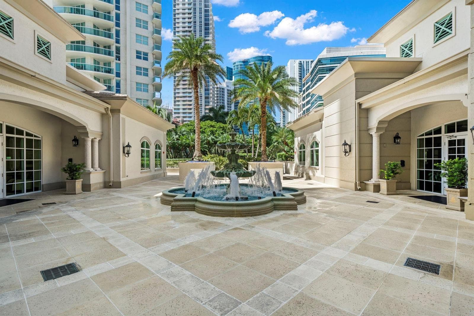 7th floor Amenity Deck