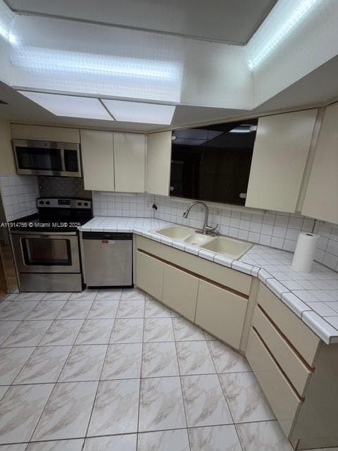 ANCHOR BAY CLUB CONDO · #709 in Hallandale Beach - Photo 19