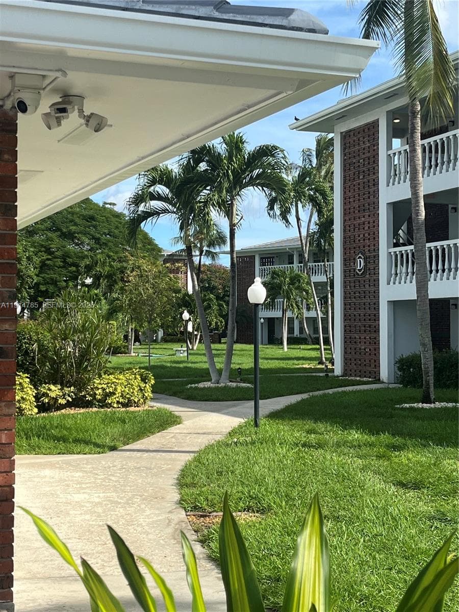Maybury Mansions Condo · #F109 in Fort Lauderdale - Photo 2